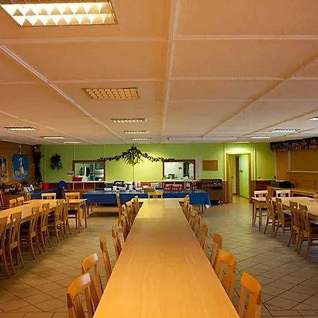 Hotel Jugendtours-feriendorf Ummanz